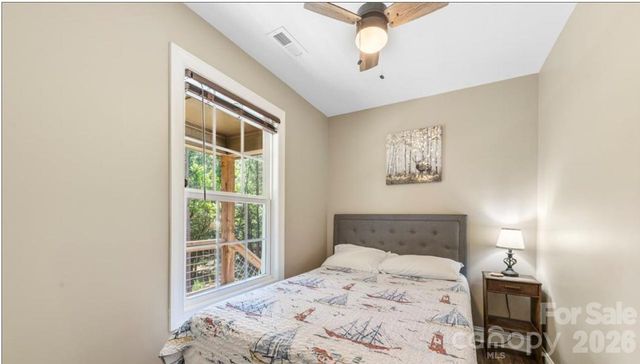 8333 Catawba Cove Drive, Belmont, NC 28012