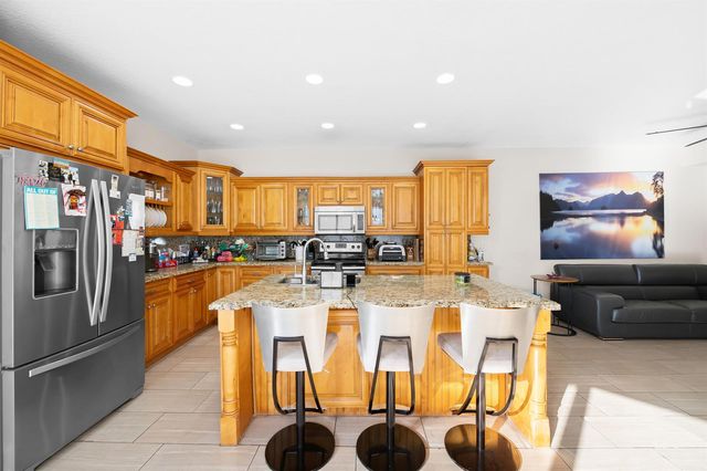 980 Bel Aire Drive West, Pembroke Pines, FL 33027