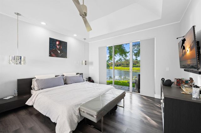 980 Bel Aire Drive West, Pembroke Pines, FL 33027