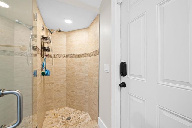 980 Bel Aire Drive West, Pembroke Pines, FL 33027