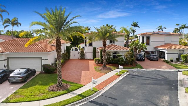 980 Bel Aire Drive West, Pembroke Pines, FL 33027