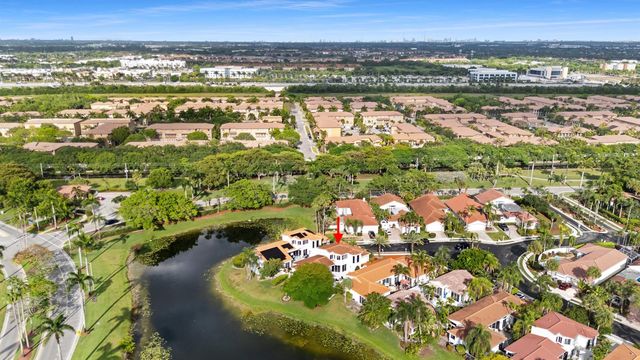 980 Bel Aire Drive West, Pembroke Pines, FL 33027