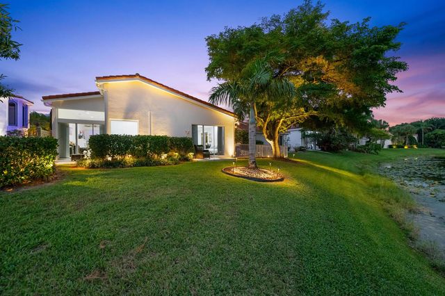 980 Bel Aire Drive West, Pembroke Pines, FL 33027