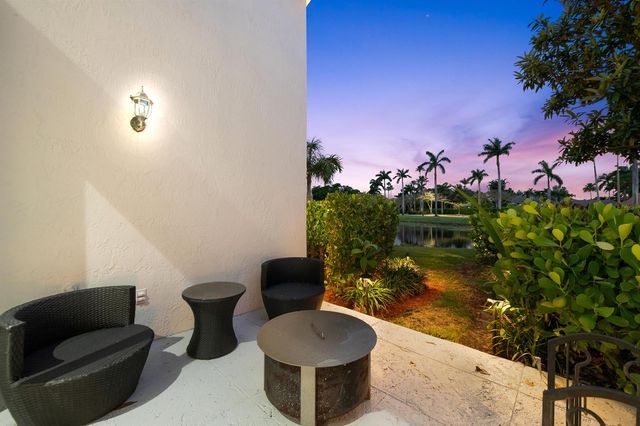 980 Bel Aire Drive West, Pembroke Pines, FL 33027