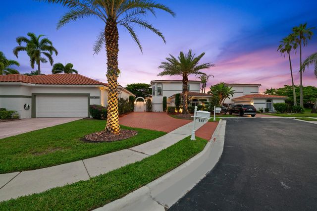 980 Bel Aire Drive West, Pembroke Pines, FL 33027