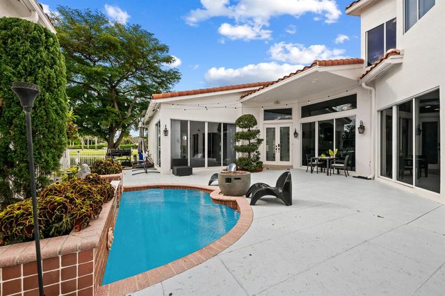 980 Bel Aire Drive West, Pembroke Pines, FL 33027