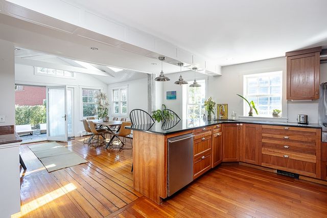 3 Vicksburg Street, Newport, RI 02840