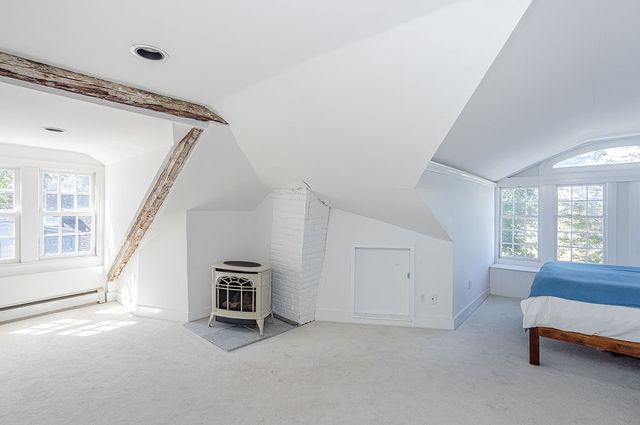 3 Vicksburg Street, Newport, RI 02840