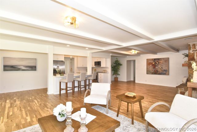 5923 E 48th Street, Tulsa, OK 74135