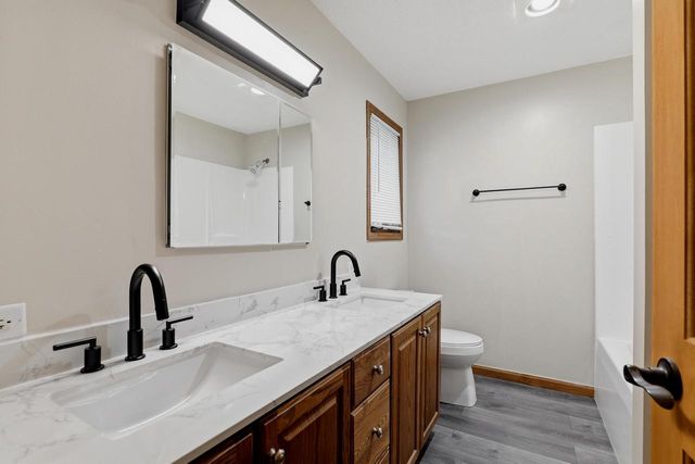 4702 Hunters Glen DRIVE, Sheboygan, WI 53083
