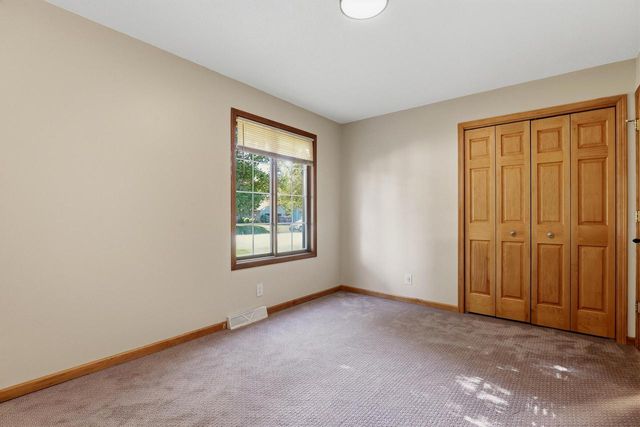 4702 Hunters Glen DRIVE, Sheboygan, WI 53083