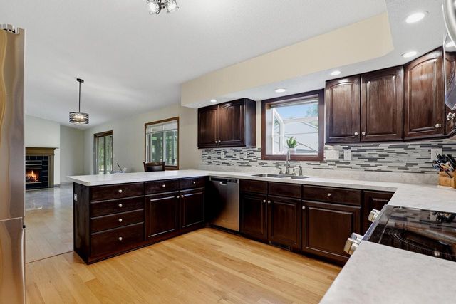 4702 Hunters Glen DRIVE, Sheboygan, WI 53083