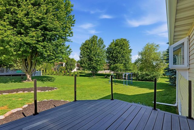 4702 Hunters Glen DRIVE, Sheboygan, WI 53083