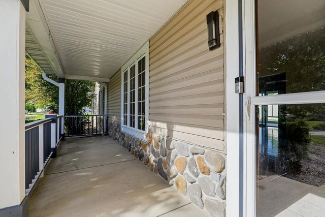 4702 Hunters Glen DRIVE, Sheboygan, WI 53083