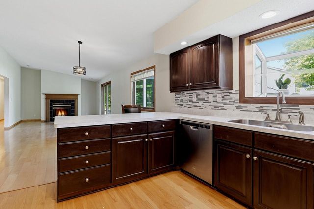 4702 Hunters Glen DRIVE, Sheboygan, WI 53083