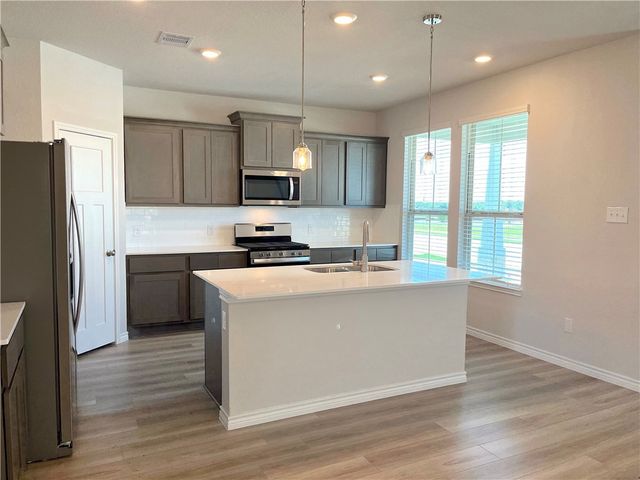 803 Double Mountain Road, College Station, TX 77845