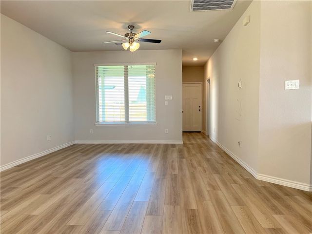 803 Double Mountain Road, College Station, TX 77845