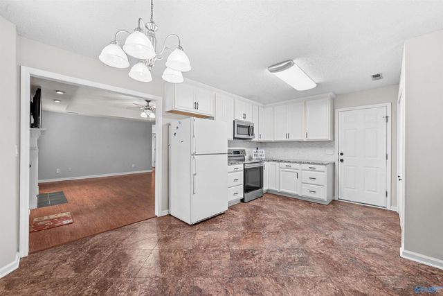 131 Poplar Green Lane, Harvest, AL 35749