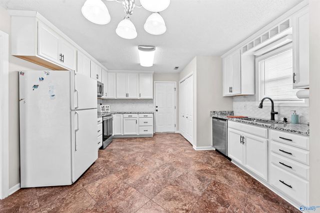 131 Poplar Green Lane, Harvest, AL 35749