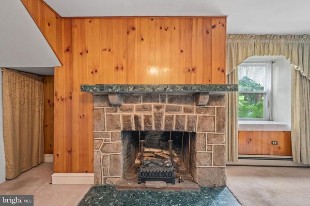564 BLANDON RD, Fleetwood, PA 19522