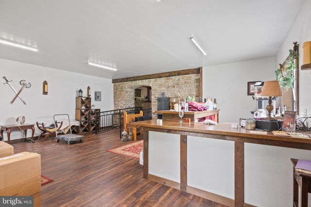 564 BLANDON RD, Fleetwood, PA 19522