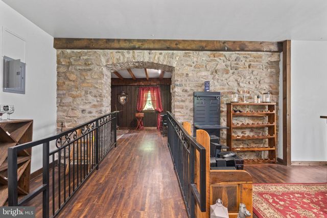 564 BLANDON RD, Fleetwood, PA 19522