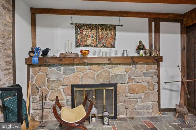 564 BLANDON RD, Fleetwood, PA 19522