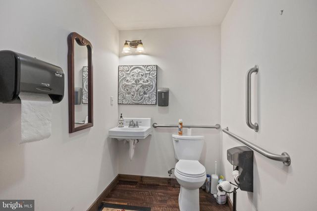 564 BLANDON RD, Fleetwood, PA 19522