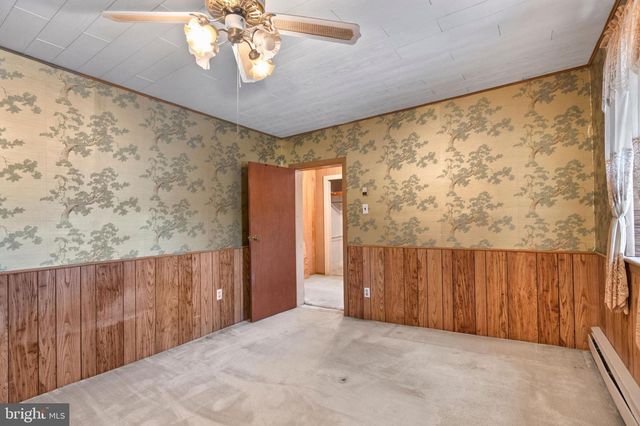 564 BLANDON RD, Fleetwood, PA 19522