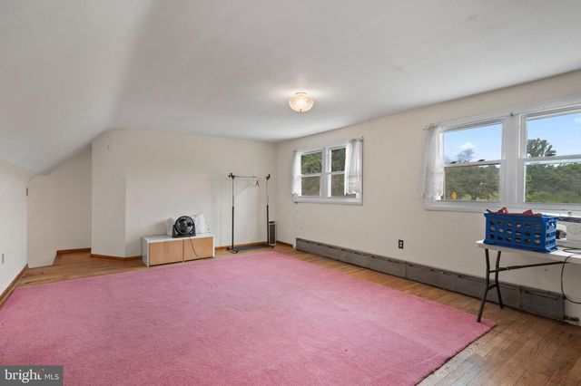 564 BLANDON RD, Fleetwood, PA 19522