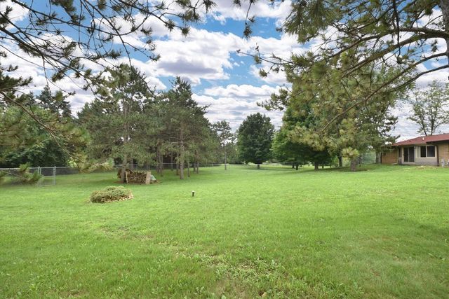 W326S3530 Mesa TRAIL, Dousman, WI 53118