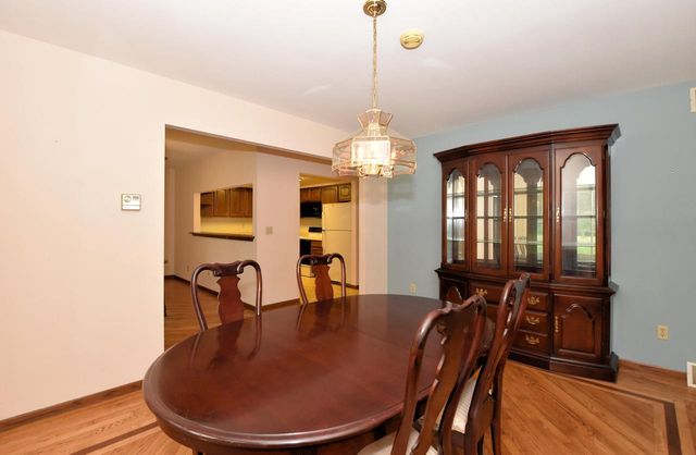 W326S3530 Mesa TRAIL, Dousman, WI 53118