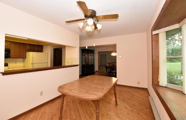 W326S3530 Mesa TRAIL, Dousman, WI 53118