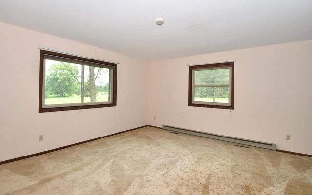 W326S3530 Mesa TRAIL, Dousman, WI 53118