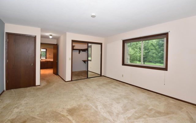 W326S3530 Mesa TRAIL, Dousman, WI 53118