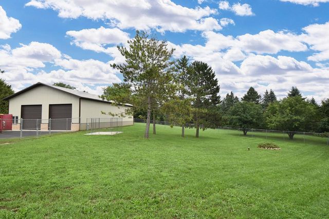 W326S3530 Mesa TRAIL, Dousman, WI 53118