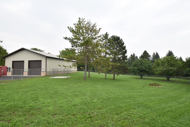 W326S3530 Mesa TRAIL, Dousman, WI 53118