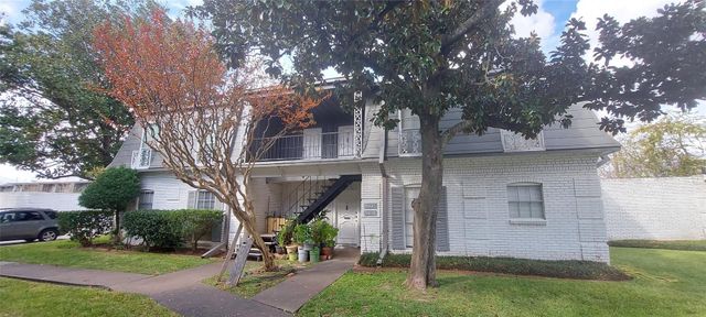 9017 Rue Cambon Street 98, Houston, TX 77074