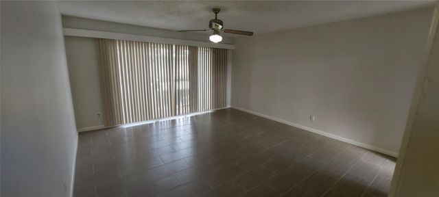 9017 Rue Cambon Street 98, Houston, TX 77074