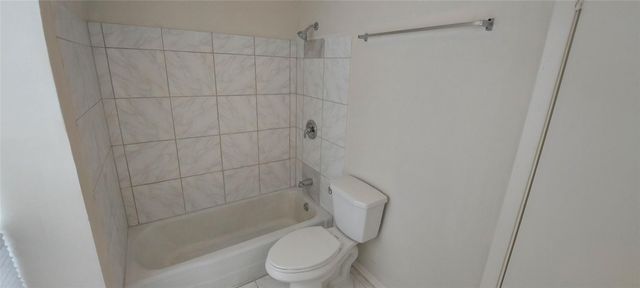 9017 Rue Cambon Street 98, Houston, TX 77074