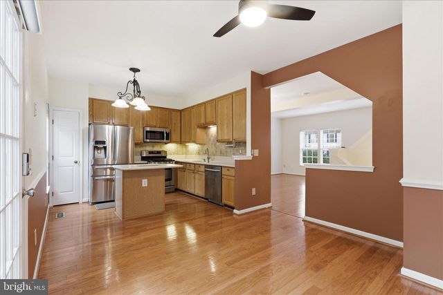 14279 GLADE SPRING DR, Centreville, VA 20121