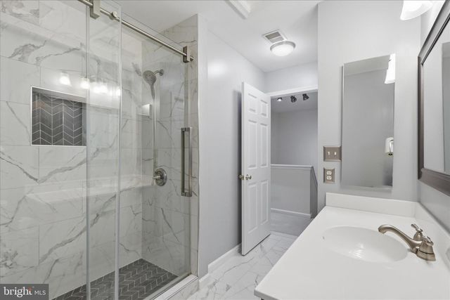 14279 GLADE SPRING DR, Centreville, VA 20121