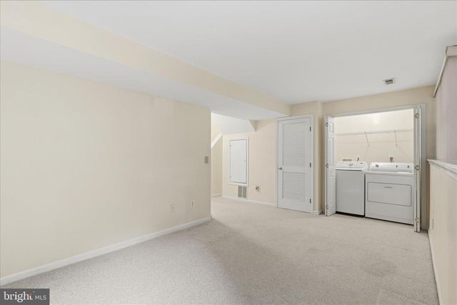 14279 GLADE SPRING DR, Centreville, VA 20121