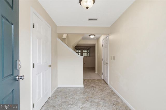 14279 GLADE SPRING DR, Centreville, VA 20121