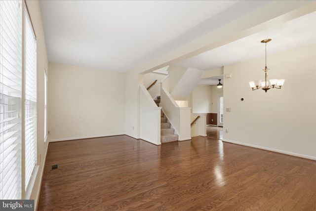 14279 GLADE SPRING DR, Centreville, VA 20121