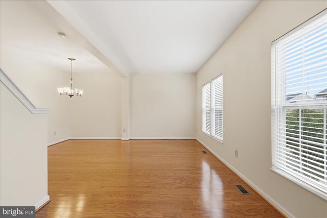 14279 GLADE SPRING DR, Centreville, VA 20121