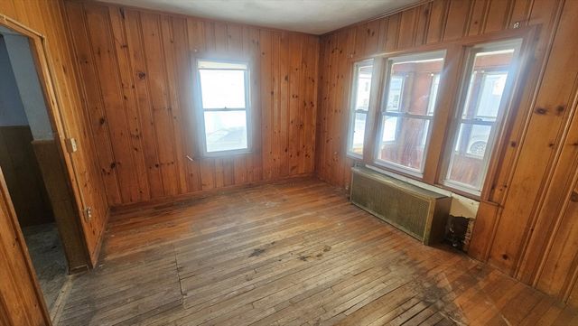 118 Wait, Springfield, MA 01104