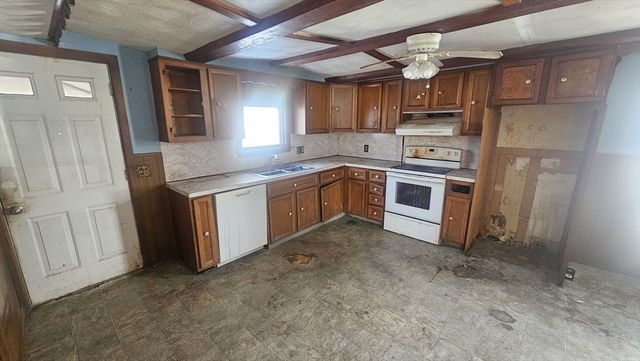 118 Wait, Springfield, MA 01104