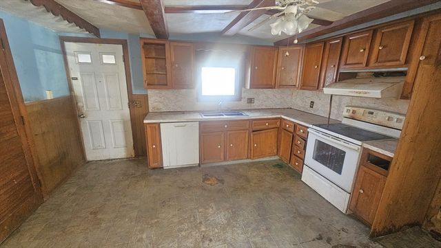 118 Wait, Springfield, MA 01104