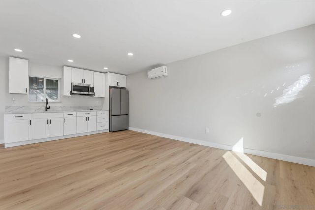 8758 Dallas St, La Mesa, CA 91942